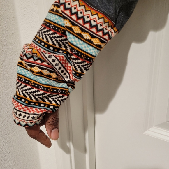 POGTMM Southwestern  Aztec Long Sleeve Top. Size XXL  #166 - Picture 8 of 9
